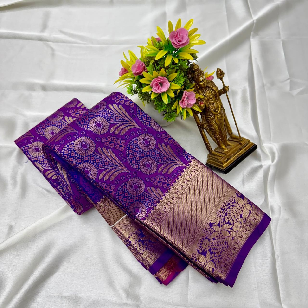 Mugurtham pattu