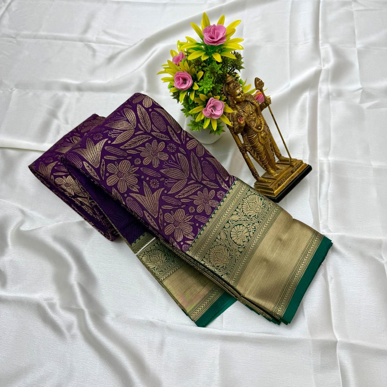 Mugurtham pattu
