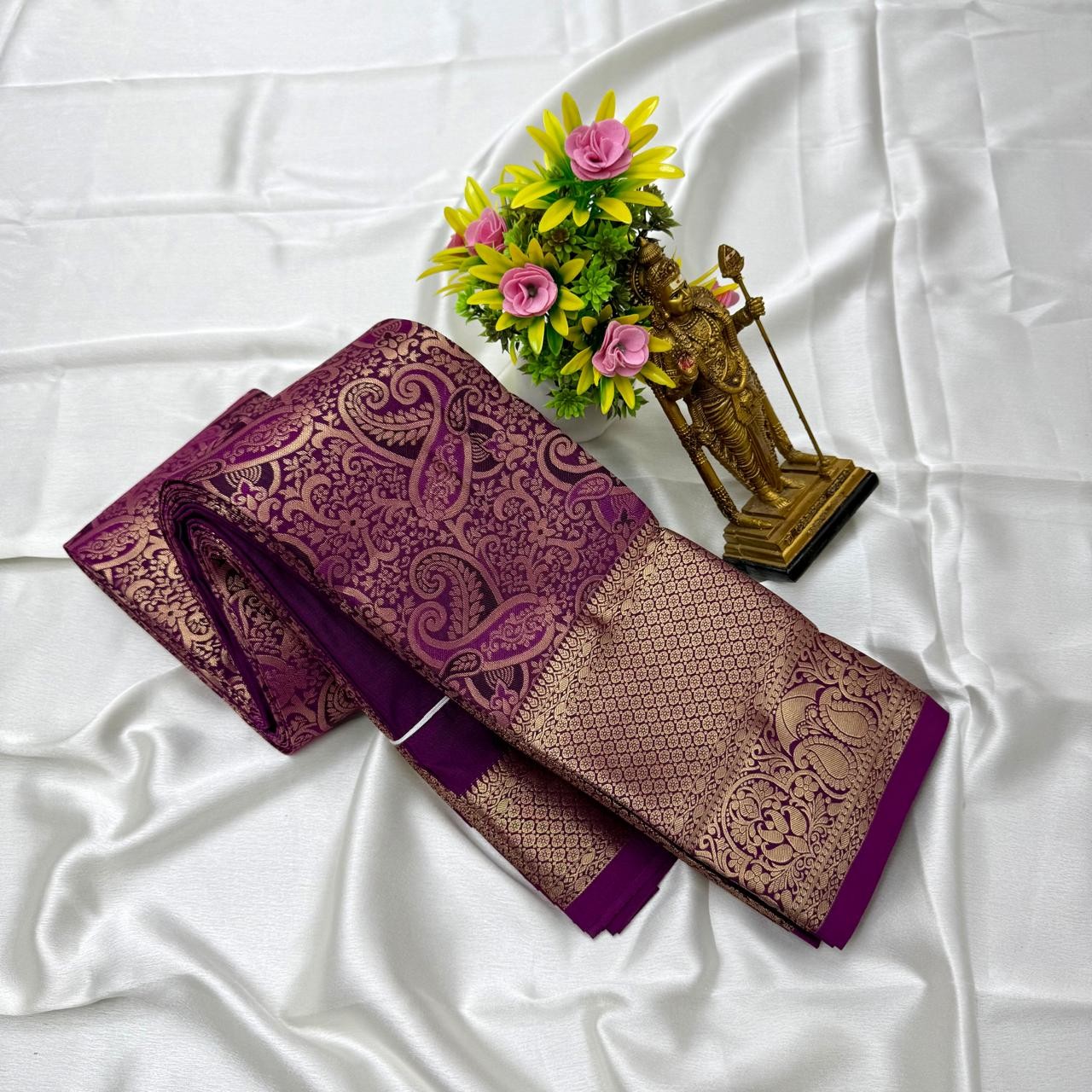 Mugurtham pattu